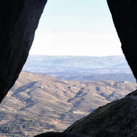 Encosta Do Sobreiro - Serra Da Estrela Форнуш-ди-Алгодриш