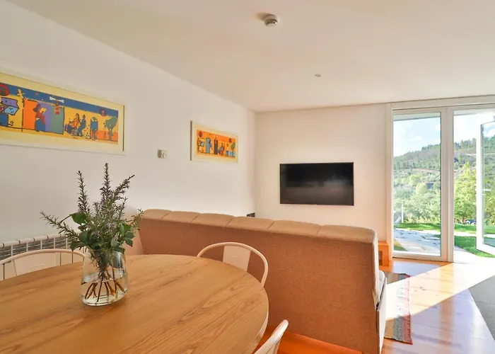 Encosta Do Sobreiro - Serra Da Estrela * Fornos de Algodres